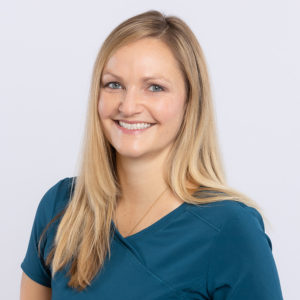 Michaela Gruenheid, DVM, MS. Mobile veterinary surgery. Portrait of Dr. Michaela Gruenheid, mobile veterinary surgeon in the metro philadelphia region of southeast pennsylvania, offering TPLO, FHO, fracture repair, and soft tissue surgery.
