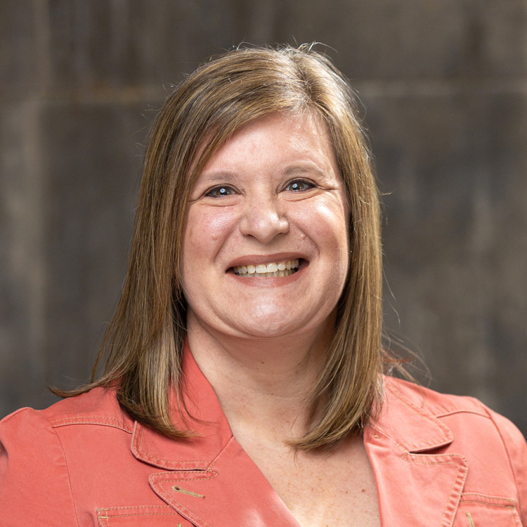 Portrait of Laura Nichols, Partner Development Coordinator for MOVES Mobile Veterinary Specialists