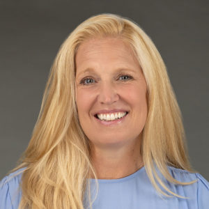 Cara Blake, DVM, DACVS (SA) Portrait of Cara Blake, DVM, DACVS (SA) a MOVES Mobile Veterinary Surgeon in Boston's South Shore